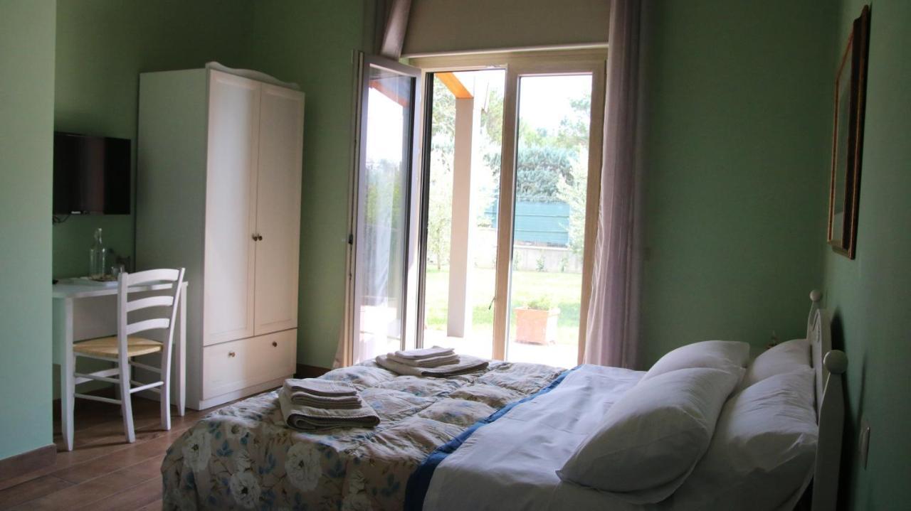 Bed and Breakfast Al Ginepro Montecchio  Esterno foto